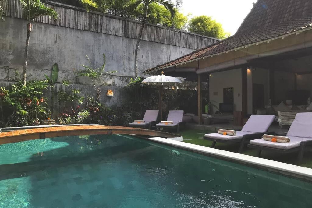 Joglo Oberoi Beautiful 4br Prime Location